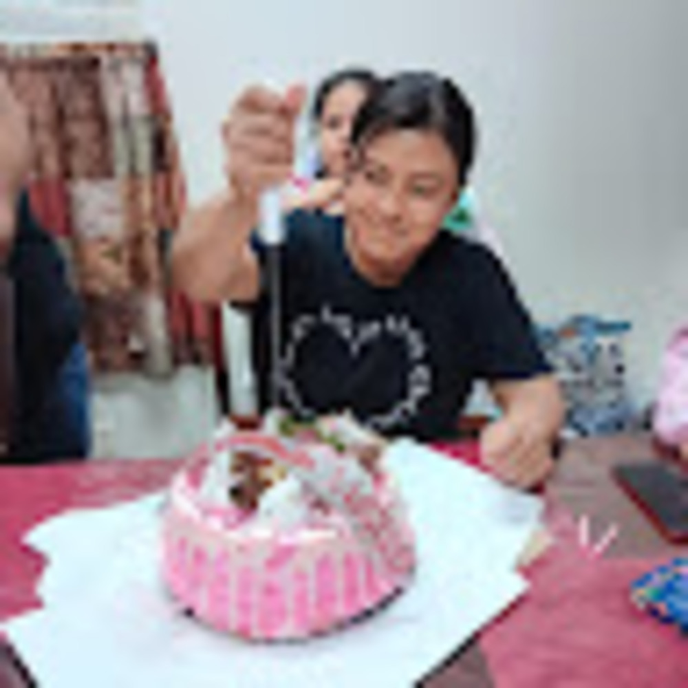 Meet your Posher, Lucero